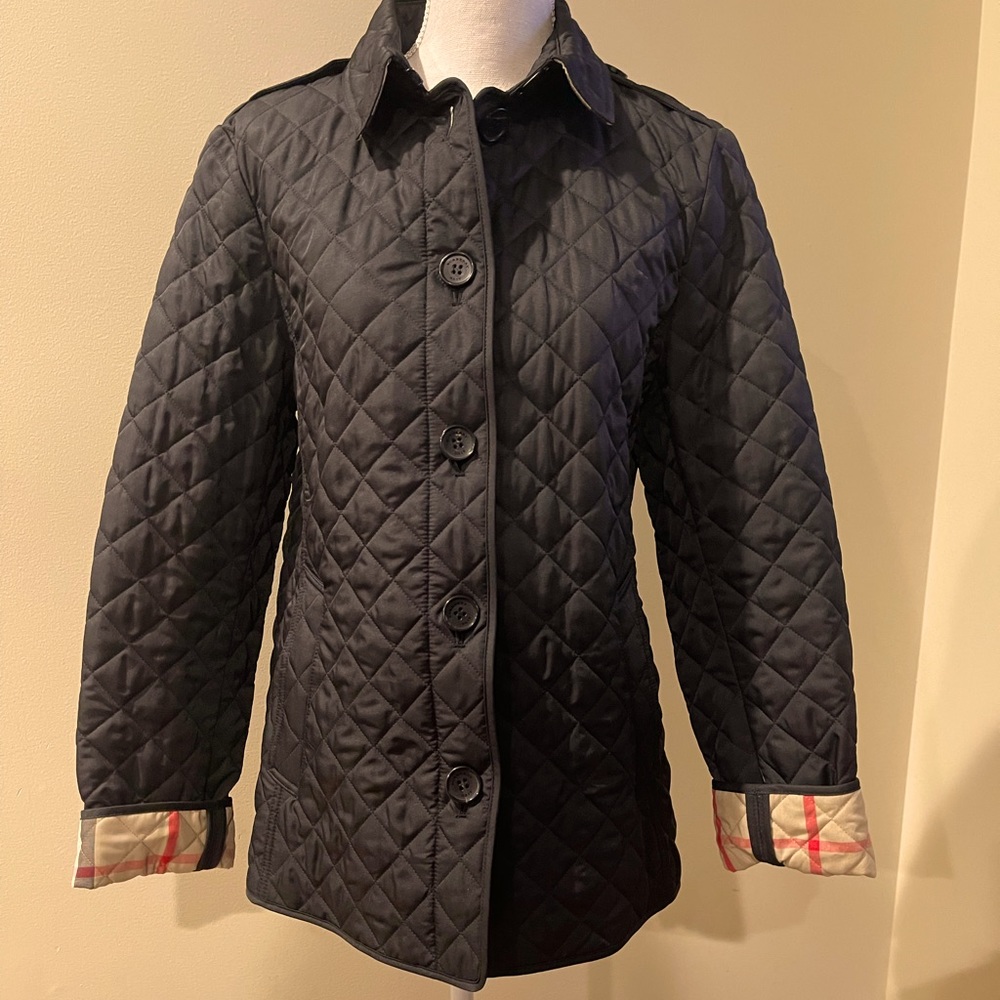 Burberry Quilted Jacket, new with tags. Black, signature vintage check lining XL